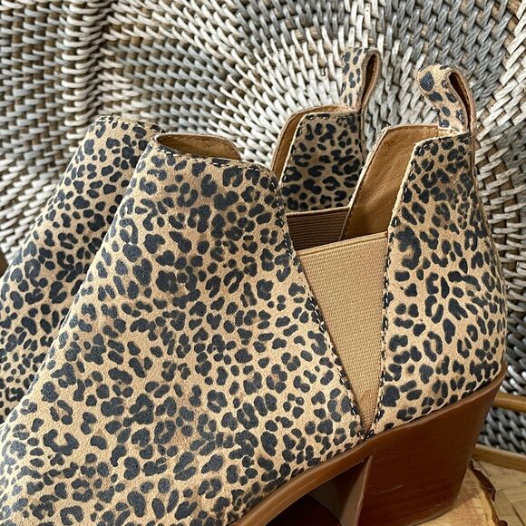 Dolce Vita Samy Leopard Ankle Bootie Size 9 NWOT Animal Print - Picture 9 of 10